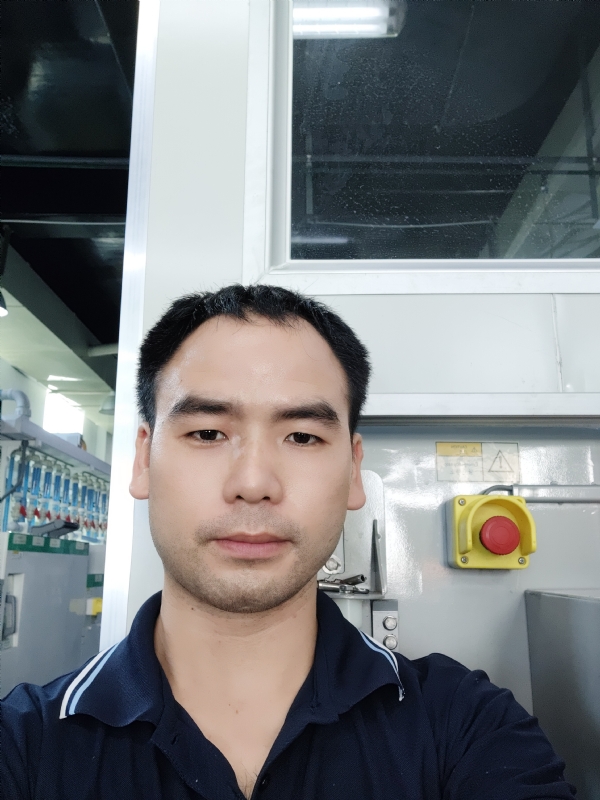 黄伟的第一张照片--江门交友中心