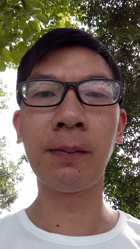 奋斗的第一张照片--江门交友中心